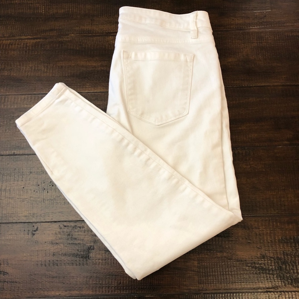 Ann Taylor Loft Jeans size 28/6